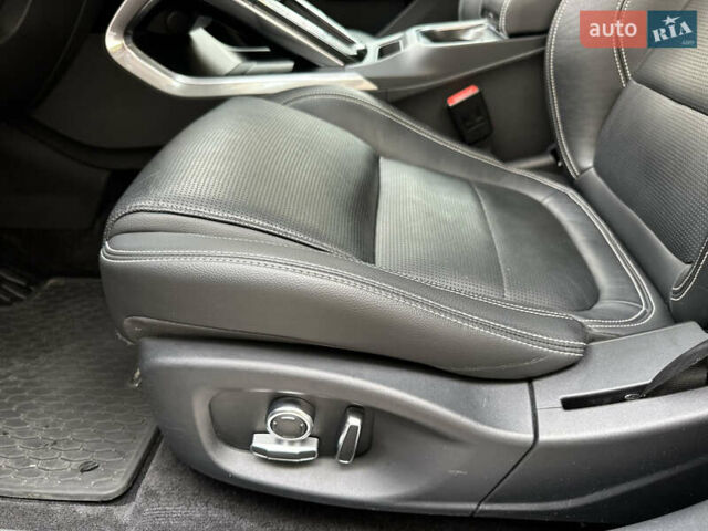 Синій Ягуар I-Pace, об'ємом двигуна 0 л та пробігом 76 тис. км за 33500 $, фото 22 на Automoto.ua