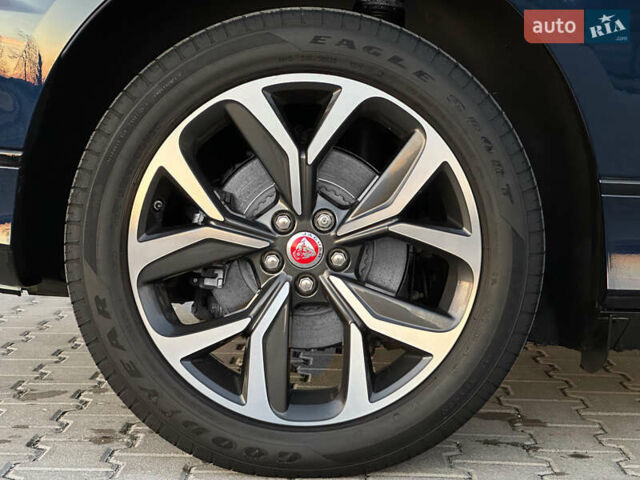 Синий Ягуар I-Pace, объемом двигателя 0 л и пробегом 81 тыс. км за 29500 $, фото 38 на Automoto.ua