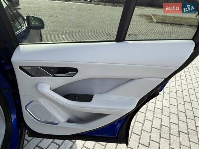 Синий Ягуар I-Pace, объемом двигателя 0 л и пробегом 84 тыс. км за 30900 $, фото 49 на Automoto.ua