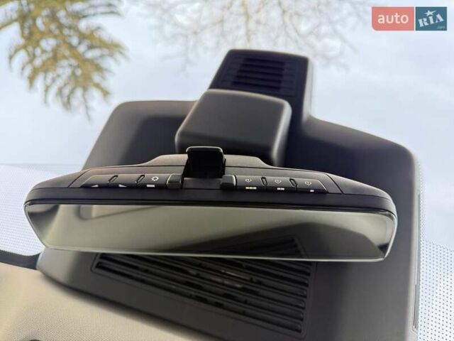 Синий Ягуар I-Pace, объемом двигателя 0 л и пробегом 84 тыс. км за 30900 $, фото 65 на Automoto.ua