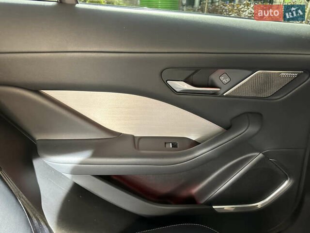 Синий Ягуар I-Pace, объемом двигателя 0 л и пробегом 69 тыс. км за 38900 $, фото 38 на Automoto.ua