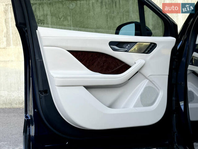Синий Ягуар I-Pace, объемом двигателя 0 л и пробегом 19 тыс. км за 33999 $, фото 21 на Automoto.ua