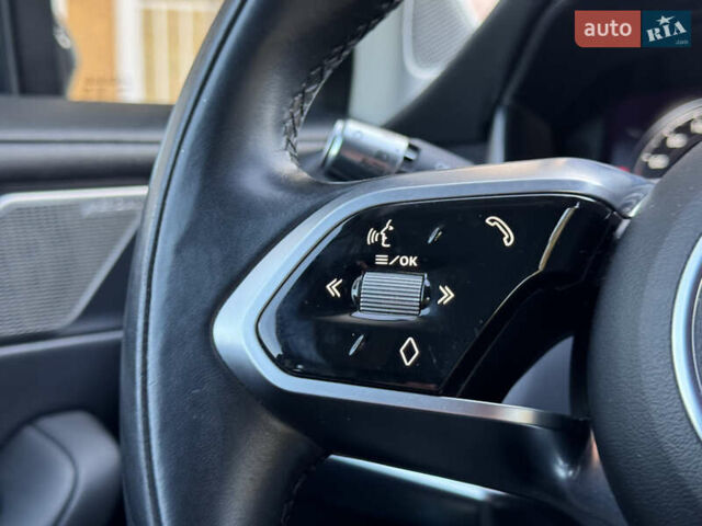Синий Ягуар I-Pace, объемом двигателя 0 л и пробегом 90 тыс. км за 24300 $, фото 46 на Automoto.ua