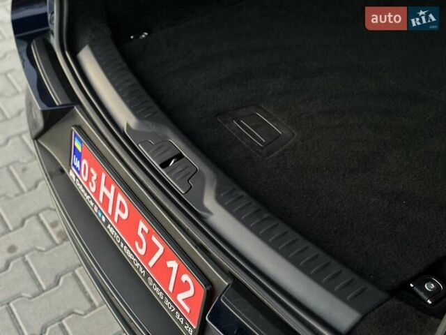 Синий Ягуар I-Pace, объемом двигателя 0 л и пробегом 81 тыс. км за 29500 $, фото 81 на Automoto.ua