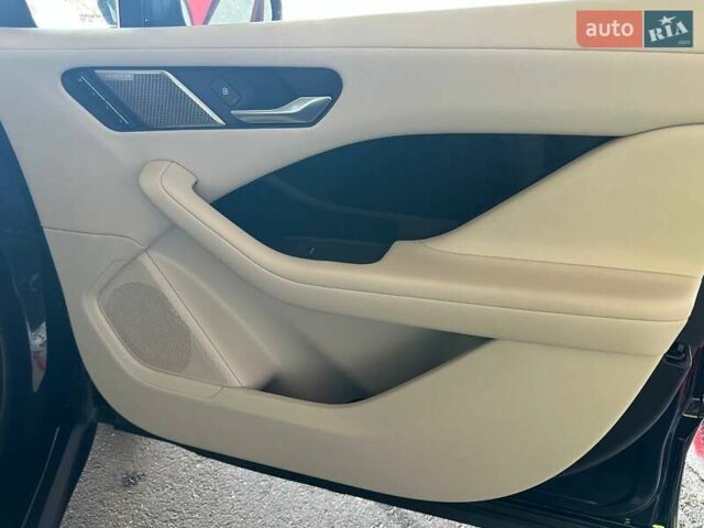 Синий Ягуар I-Pace, объемом двигателя 0 л и пробегом 82 тыс. км за 33900 $, фото 11 на Automoto.ua
