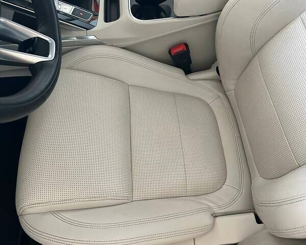 Синий Ягуар I-Pace, объемом двигателя 0 л и пробегом 82 тыс. км за 33900 $, фото 28 на Automoto.ua