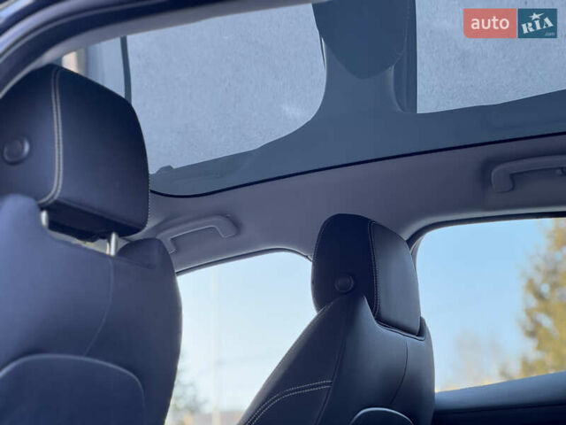 Синий Ягуар I-Pace, объемом двигателя 0 л и пробегом 90 тыс. км за 24300 $, фото 32 на Automoto.ua