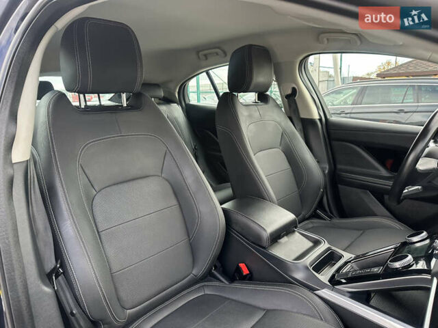 Синій Ягуар I-Pace, об'ємом двигуна 0 л та пробігом 118 тис. км за 23992 $, фото 31 на Automoto.ua