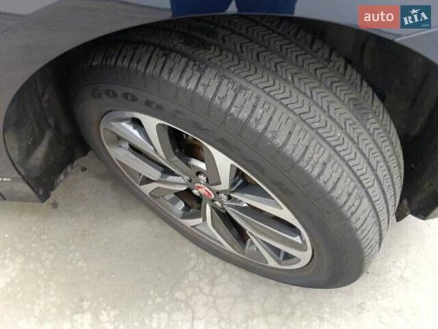 Синий Ягуар I-Pace, объемом двигателя 0 л и пробегом 81 тыс. км за 29500 $, фото 94 на Automoto.ua