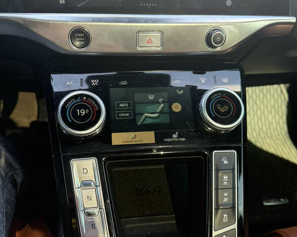 Синий Ягуар I-Pace, объемом двигателя 0 л и пробегом 38 тыс. км за 43800 $, фото 3 на Automoto.ua