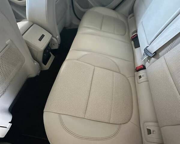 Синий Ягуар I-Pace, объемом двигателя 0 л и пробегом 82 тыс. км за 33900 $, фото 33 на Automoto.ua