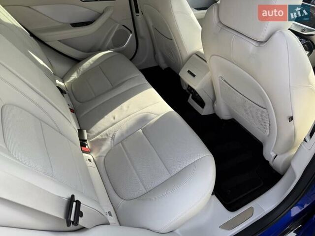Синий Ягуар I-Pace, объемом двигателя 0 л и пробегом 84 тыс. км за 30900 $, фото 45 на Automoto.ua
