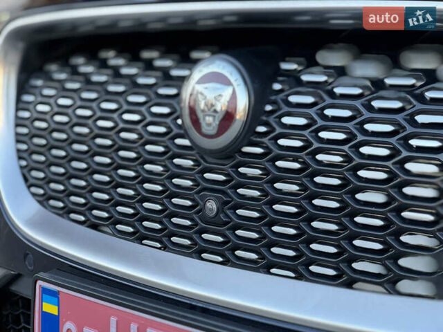 Синий Ягуар I-Pace, объемом двигателя 0 л и пробегом 90 тыс. км за 24300 $, фото 19 на Automoto.ua