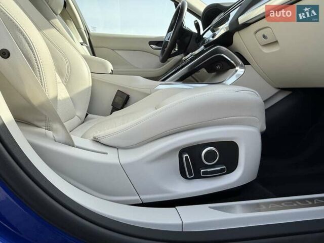 Синий Ягуар I-Pace, объемом двигателя 0 л и пробегом 84 тыс. км за 30900 $, фото 52 на Automoto.ua