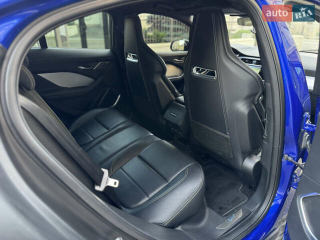 Синий Ягуар I-Pace, объемом двигателя 0 л и пробегом 65 тыс. км за 32700 $, фото 51 на Automoto.ua