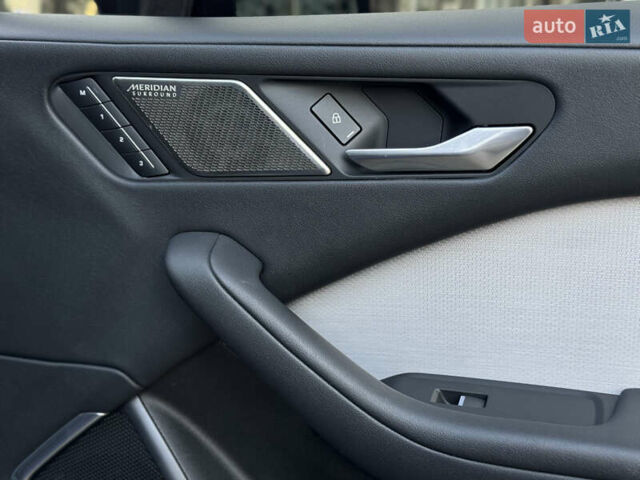 Синий Ягуар I-Pace, объемом двигателя 0 л и пробегом 65 тыс. км за 32700 $, фото 58 на Automoto.ua