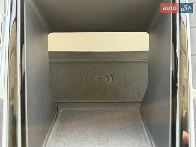 Синий Ягуар I-Pace, объемом двигателя 0 л и пробегом 84 тыс. км за 30900 $, фото 57 на Automoto.ua