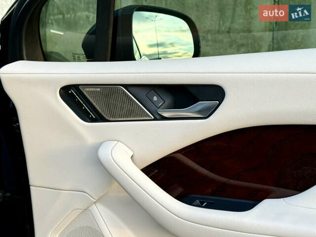 Синий Ягуар I-Pace, объемом двигателя 0 л и пробегом 19 тыс. км за 33999 $, фото 31 на Automoto.ua