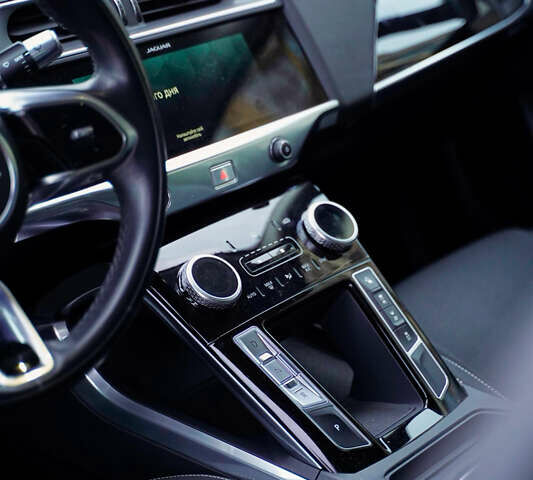 Синій Ягуар I-Pace, об'ємом двигуна 0 л та пробігом 137 тис. км за 25000 $, фото 16 на Automoto.ua