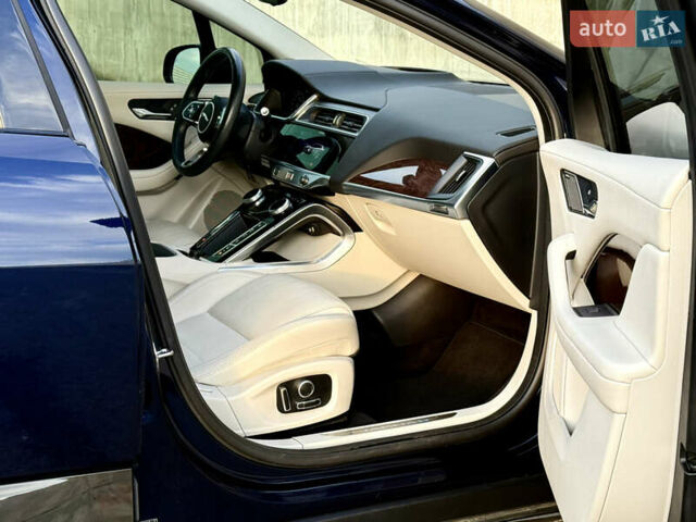 Синий Ягуар I-Pace, объемом двигателя 0 л и пробегом 19 тыс. км за 33999 $, фото 32 на Automoto.ua