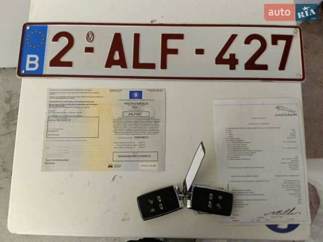 Синий Ягуар I-Pace, объемом двигателя 0 л и пробегом 81 тыс. км за 29500 $, фото 98 на Automoto.ua