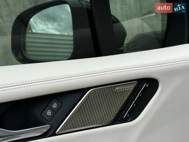 Синий Ягуар I-Pace, объемом двигателя 0 л и пробегом 38 тыс. км за 36320 $, фото 20 на Automoto.ua
