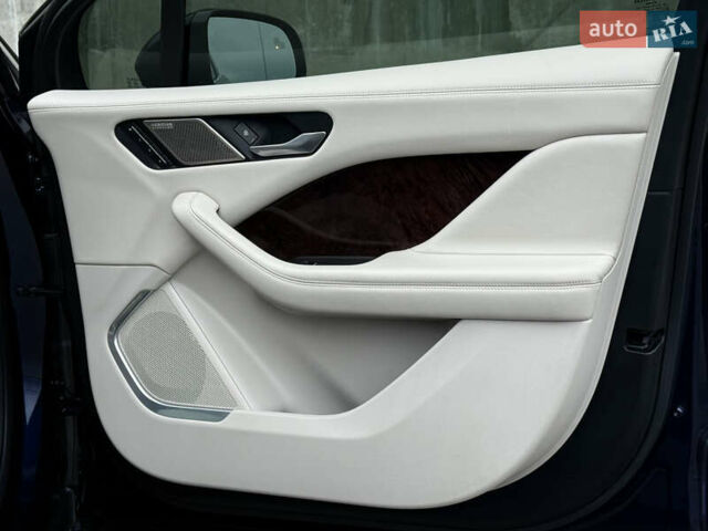 Синий Ягуар I-Pace, объемом двигателя 0 л и пробегом 38 тыс. км за 36320 $, фото 27 на Automoto.ua