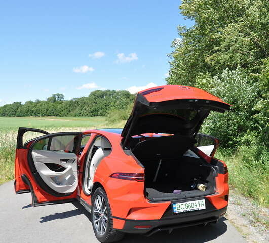 Помаранчевий Ягуар I-Pace, об'ємом двигуна 0 л та пробігом 42 тис. км за 26999 $, фото 23 на Automoto.ua