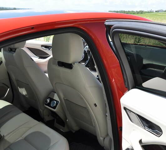 Помаранчевий Ягуар I-Pace, об'ємом двигуна 0 л та пробігом 42 тис. км за 26999 $, фото 39 на Automoto.ua