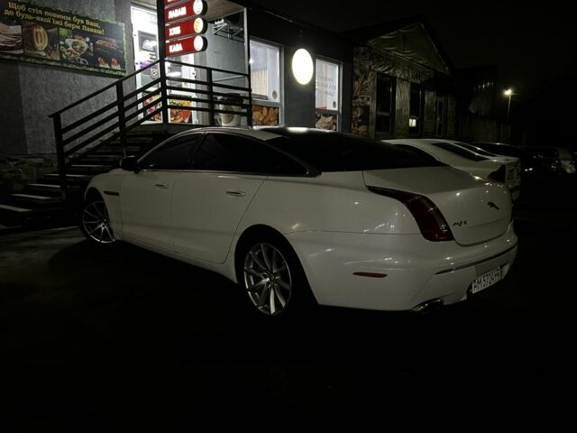 Белый Ягуар XJL, объемом двигателя 3 л и пробегом 100 тыс. км за 17147 $, фото 13 на Automoto.ua