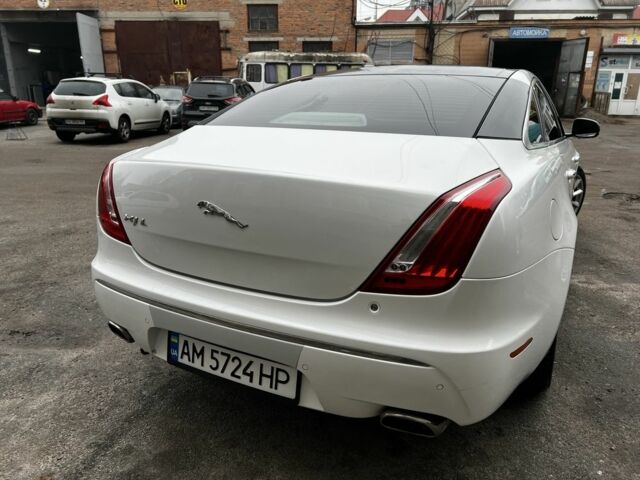 Белый Ягуар XJL, объемом двигателя 3 л и пробегом 100 тыс. км за 17147 $, фото 8 на Automoto.ua