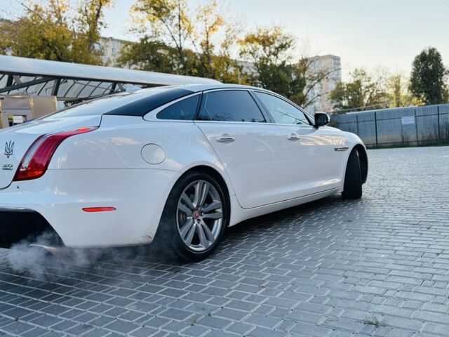 Белый Ягуар XJL, объемом двигателя 3 л и пробегом 133 тыс. км за 21000 $, фото 3 на Automoto.ua