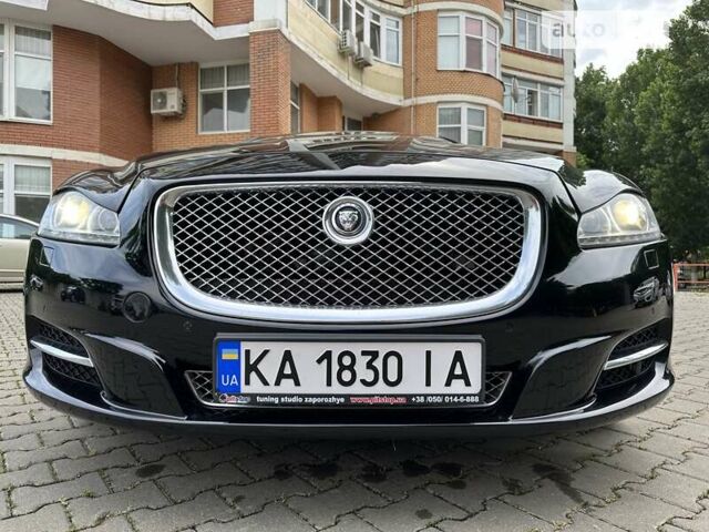 Чорний Ягуар XJL, об'ємом двигуна 5 л та пробігом 174 тис. км за 16300 $, фото 4 на Automoto.ua