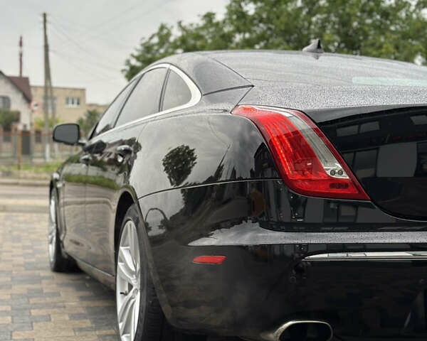 Черный Ягуар XJL, объемом двигателя 3 л и пробегом 170 тыс. км за 24500 $, фото 60 на Automoto.ua