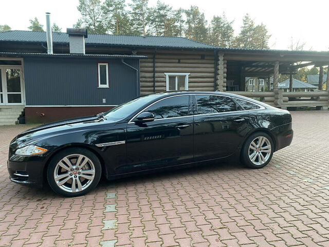 Черный Ягуар XJL, объемом двигателя 3 л и пробегом 137 тыс. км за 23000 $, фото 4 на Automoto.ua