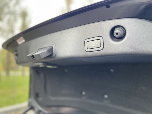 Ягуар XJL 2015 в Киеве на Automoto.ua Черный Ягуар XJL, объемом двигателя 3 л и пробегом 87 тыс. км за 28500 $, фото 23 на Automoto.ua