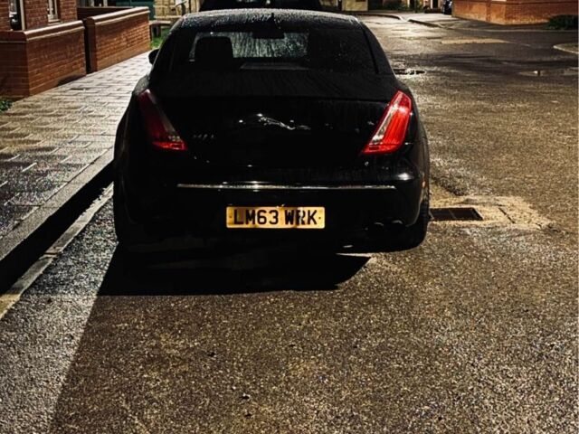 Черный Ягуар XJL, объемом двигателя 3 л и пробегом 2 тыс. км за 10500 $, фото 7 на Automoto.ua