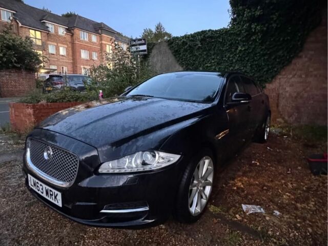 Черный Ягуар XJL, объемом двигателя 3 л и пробегом 2 тыс. км за 10500 $, фото 16 на Automoto.ua