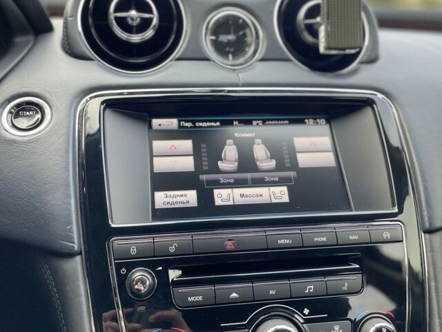 Ягуар XJL 2015 в Киеве на Automoto.ua Черный Ягуар XJL, объемом двигателя 3 л и пробегом 87 тыс. км за 28500 $, фото 20 на Automoto.ua