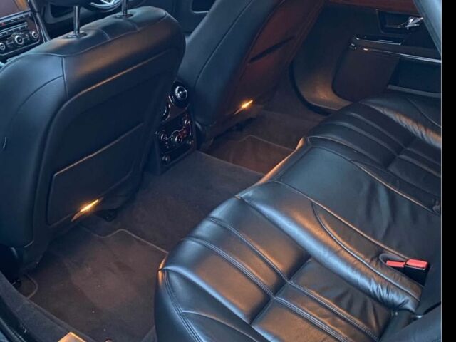 Черный Ягуар XJL, объемом двигателя 3 л и пробегом 2 тыс. км за 10500 $, фото 4 на Automoto.ua