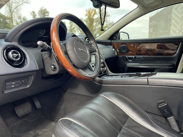 Ягуар XJL 2015 в Киеве на Automoto.ua Черный Ягуар XJL, объемом двигателя 3 л и пробегом 87 тыс. км за 28500 $, фото 12 на Automoto.ua