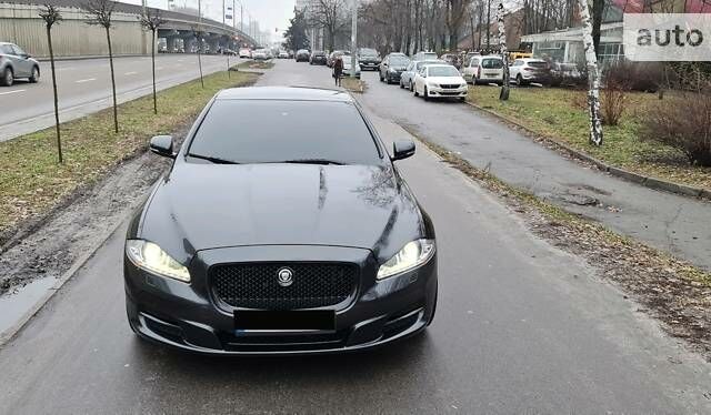 Сірий Ягуар XJL, об'ємом двигуна 3 л та пробігом 230 тис. км за 30000 $, фото 5 на Automoto.ua