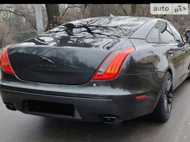 Сірий Ягуар XJL, об'ємом двигуна 3 л та пробігом 230 тис. км за 30000 $, фото 21 на Automoto.ua