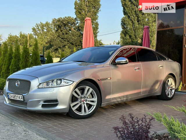 Сірий Ягуар XJL, об'ємом двигуна 3 л та пробігом 180 тис. км за 28000 $, фото 1 на Automoto.ua