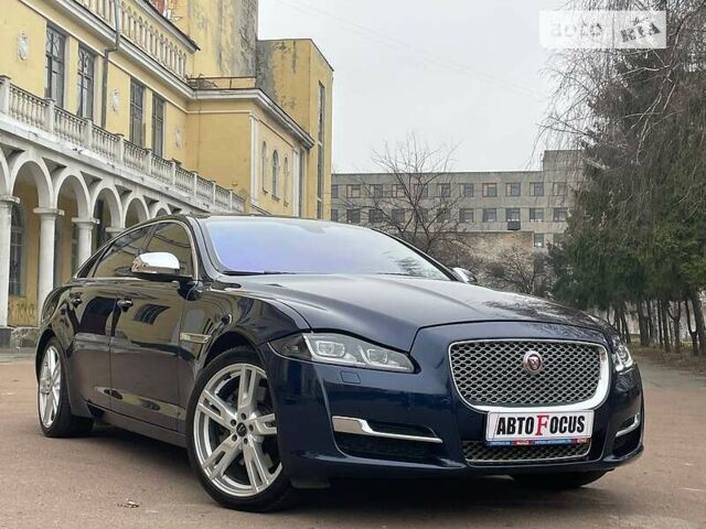 Синій Ягуар XJL, об'ємом двигуна 3 л та пробігом 95 тис. км за 30990 $, фото 1 на Automoto.ua