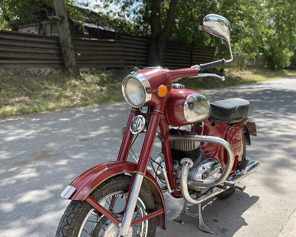 ЯВА 350 Classic 1976 в Виннице на Automoto.ua Красный ЯВА 350 Classic, объемом двигателя 0.35 л и пробегом 1 тыс. км за 1100 $, фото 1 на Automoto.ua