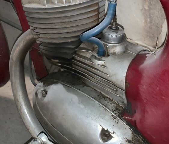 ЯВА Другая, объемом двигателя 0.25 л и пробегом 0 тыс. км за 2000 $, фото 2 на Automoto.ua