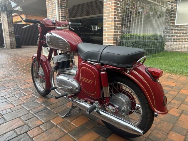 ЯВА Другая, объемом двигателя 0.35 л и пробегом 0 тыс. км за 3500 $, фото 2 на Automoto.ua