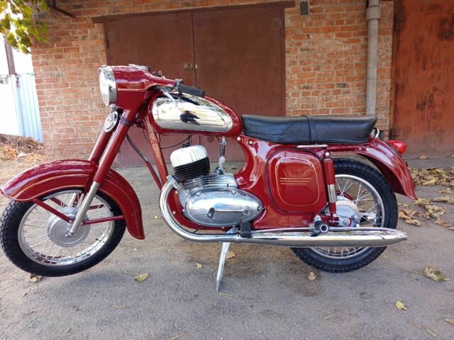 ЯВА Другая, объемом двигателя 0.35 л и пробегом 0 тыс. км за 2852 $, фото 1 на Automoto.ua