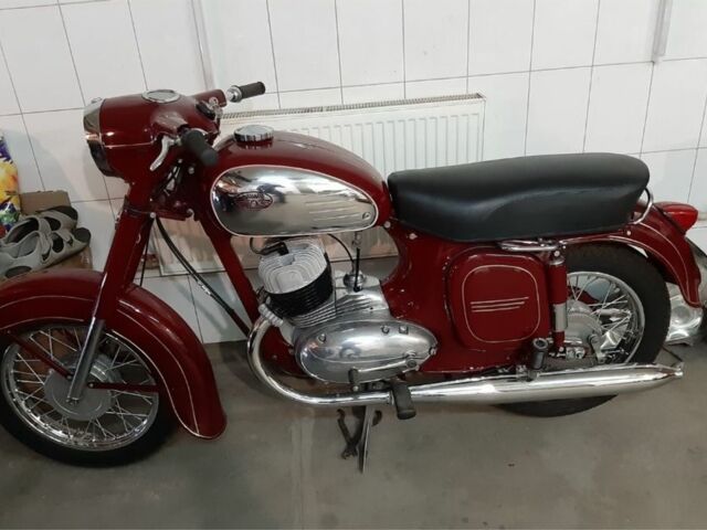 ЯВА Інша, об'ємом двигуна 0.35 л та пробігом 0 тис. км за 4100 $, фото 1 на Automoto.ua